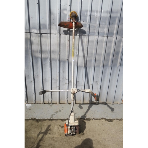 30 - STIHL STRIMMER