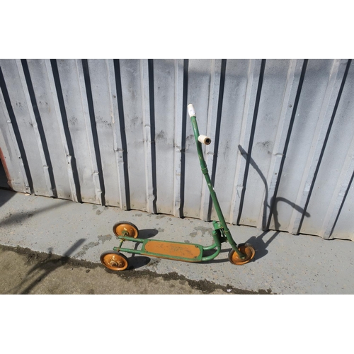 91 - VINTAGE SCOOTER