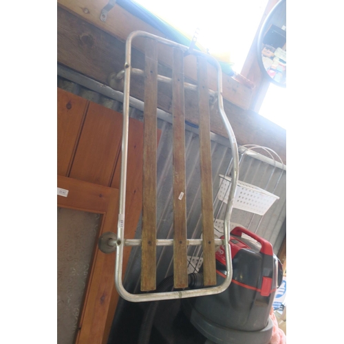 2140 - BOOT MOUNTED LUGGAGE RACK