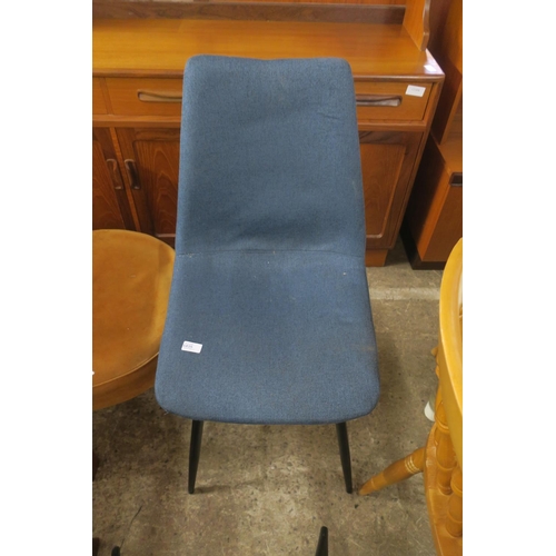 1035 - GREEN FABRIC CHAIR