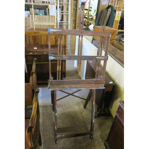 1823 - VINTAGE ARTISTS EASEL