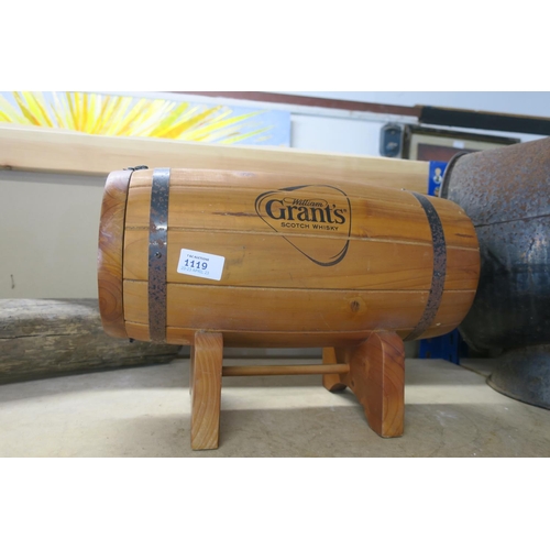 1119 - GRANTS WHISKY BARREL BOTTLE HOLDER