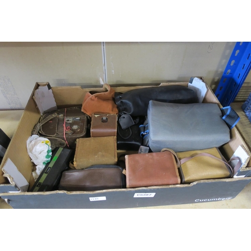 1145 - BOX OF VINTAGE CAMERAS