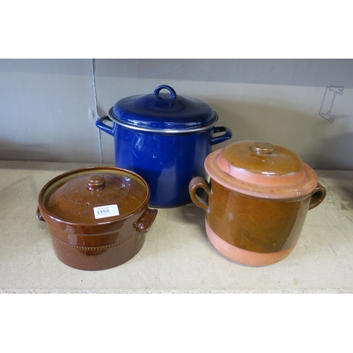 1159 - THREE VINTAGE CASSEROLE POTS WITH LIDS