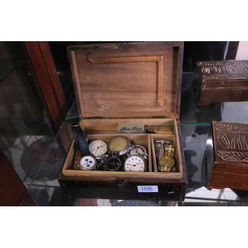 1233 - BOX OF VINTAGE WATCHES