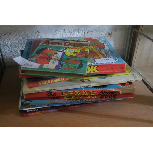 1255 - COLLECTION OF VINTAGE CHILDRENS BOOKS