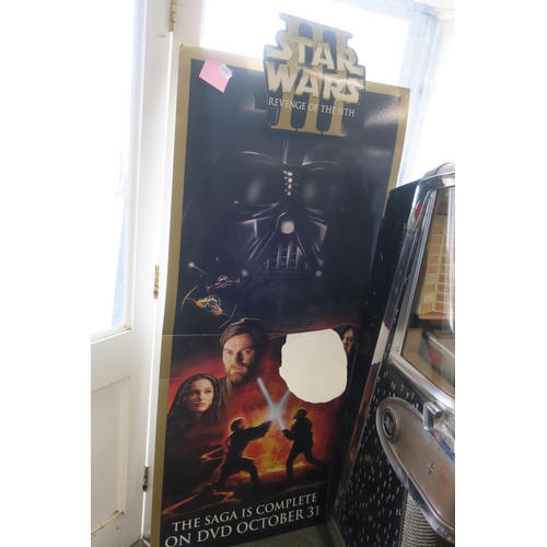 1379 - STAR WARS MOVIE THEATRE PROMOTIONAL STAND