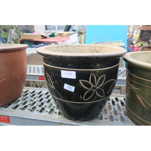 126 - GLAZED FLOWER POT