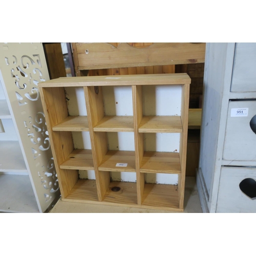 952 - PINE SHELVING