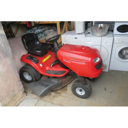 38 - JONSERED RIDE ON MOWER