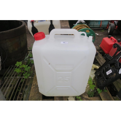 46 - WATER CARRIER 25L