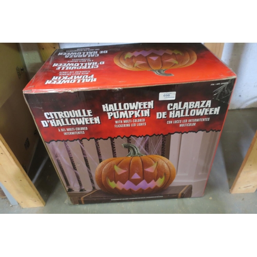 698 - HALLOWEEN PUMPKIN IN BOX