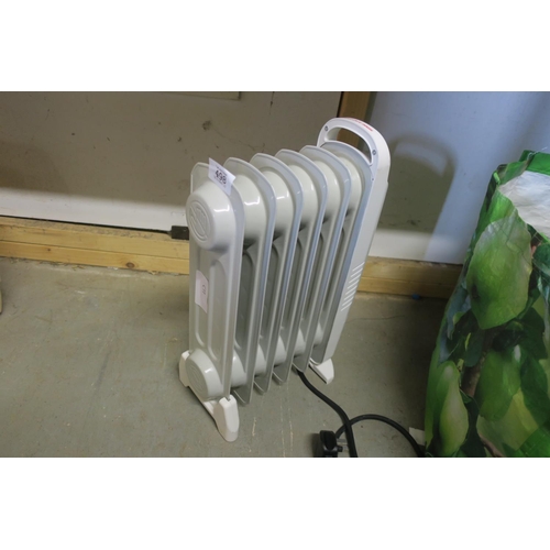 498 - SMALL OIL FILLED RADIATOR