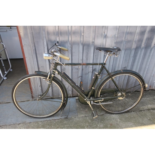 24 - VINTAGE GENTS BICYCLE