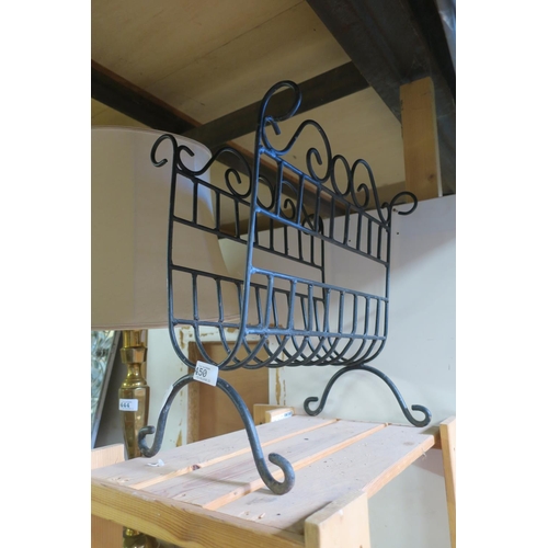 450 - METAL MAGAZINE RACK