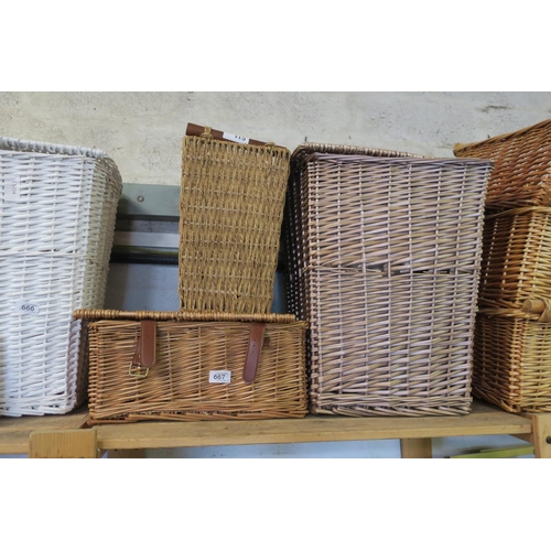 667 - SELECTION OF BASKETS