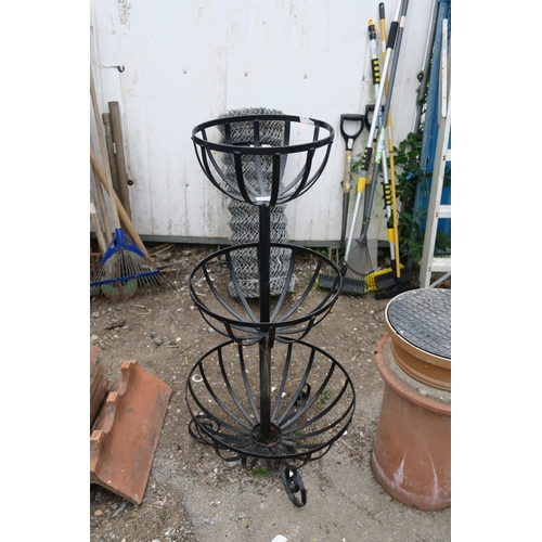 168 - 3 TIER PLANTER