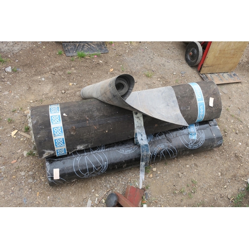 174 - 3 ROLLS OF BITUMEN, 1 RUBBER