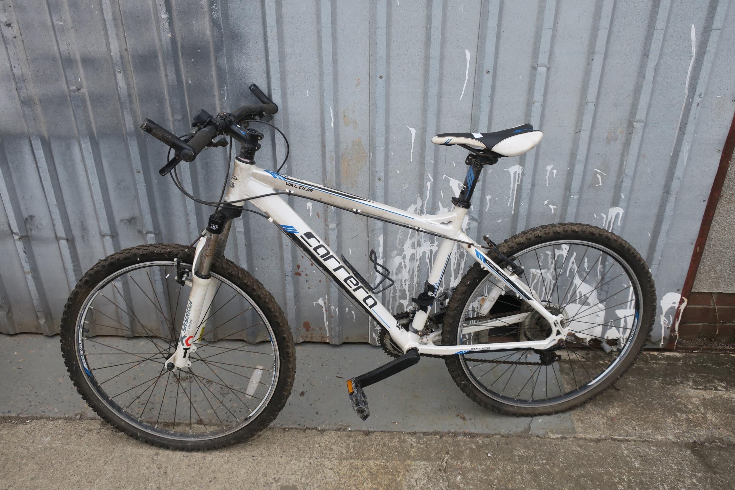 Carrera valour cheap bike for sale