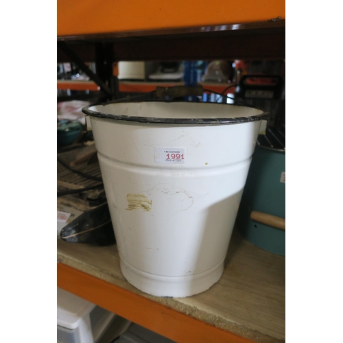 1991 - WHITE ENAMEL BUCKET