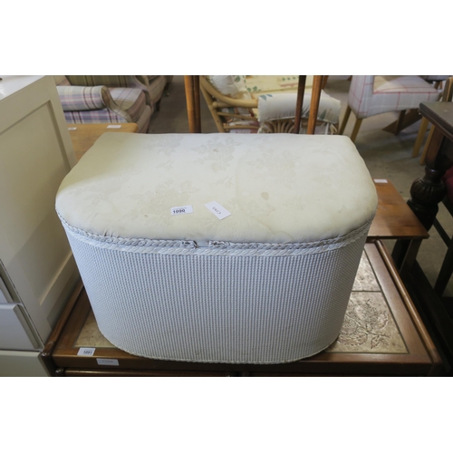 1090 - LLOYD LOOM STYLE OTTOMAN