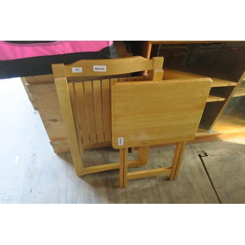 286 - FOLDING WOODEN TABLE AND CHAIR