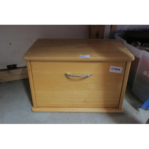 415 - PINE BREAD BIN