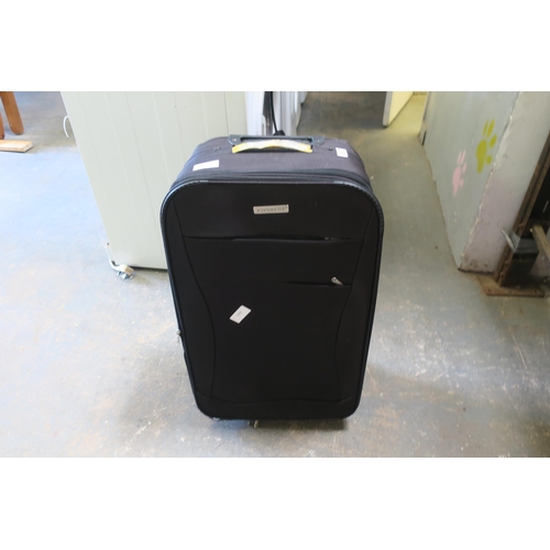 507 - SKYHAWK BLACK SUITCASE