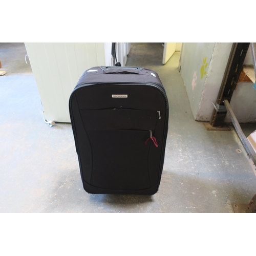 508 - SKYHAWK BLACK SUITCASE