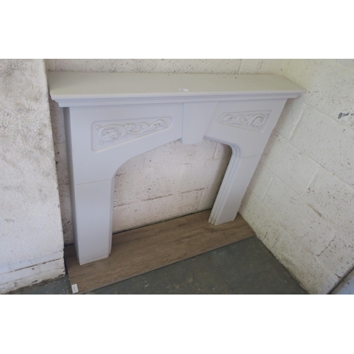 630 - FIRE SURROUND AND HEARTH