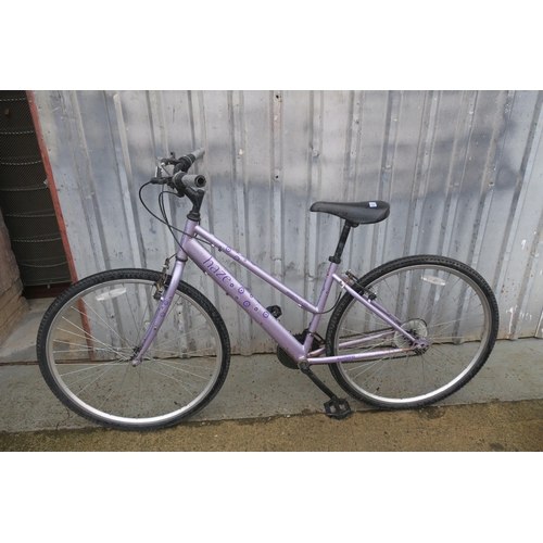 15 - APOLLO LADIES BICYCLE