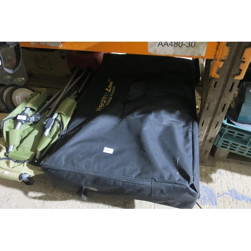 470 - MASSAGE TABLE IN BAG