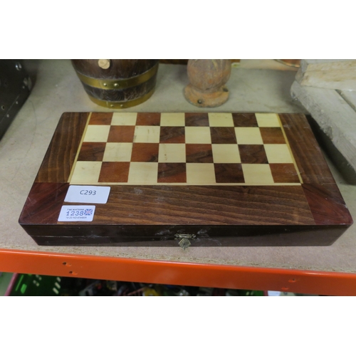 1238 - DRAUGHTS AND BACKGAMMON BOARD