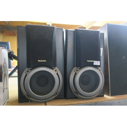 625 - PAIR OF TECHNICS SUPERWOOFER SEPARATE ENCLOSED SPEAKER SYSTEM