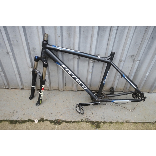 9 - CARRERA BIKE FRAME