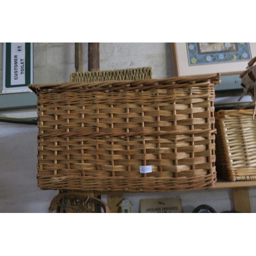 1553 - WICKER LOG BASKET AND 3 SEAGRASS STORAGE BASKET