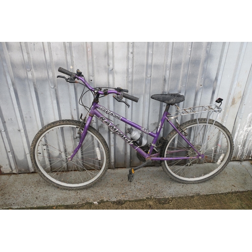 Universal ladies mountain store bike