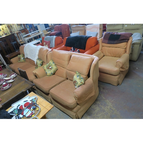 886 - 3 SEATER AND 2 SEATER SOFAS WITH FLEUR DE LYS PATTERN