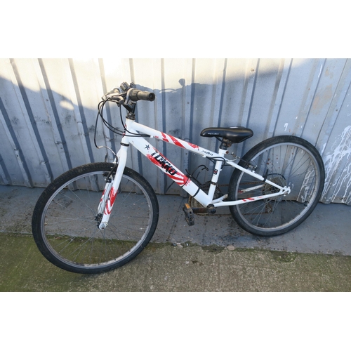 Apollo tokko bike halfords deals