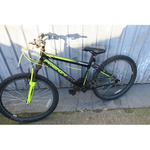 Piranha frenzy 24 inch outlet bike