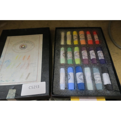 1315 - SET OF VINTAGE UNICOLOUR SOFT PASTELS