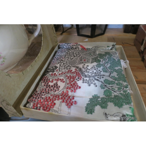 1392 - VINTAGE BOXED ORIENTAL TABLE RUNNER