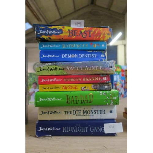 1676 - 9 DAVID WALLIAMS BOOKS