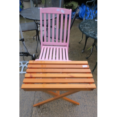 46 - PINK FOLDING GARDEN CHAIR AND FOLDING PATIO TABLE