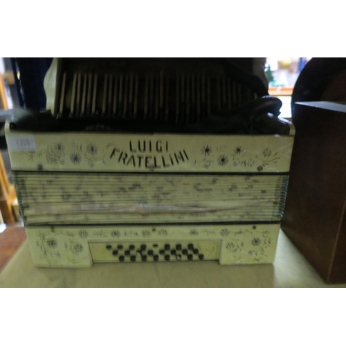 1296 - VINTAGE LUIGI FRATELLINI ACCORDION