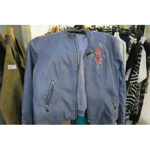 746 - PUNT ROMA LADYS JACKET SIZE 18