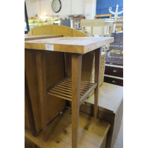 924 - SMALL PINE TABLE/PLANT STAND WITH SHELF