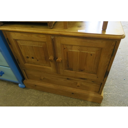 925 - PINE CUPBOARD WITH DRAWER