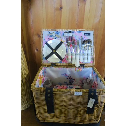 927 - JOULES PICNIC BASKET WITH CONTENTS