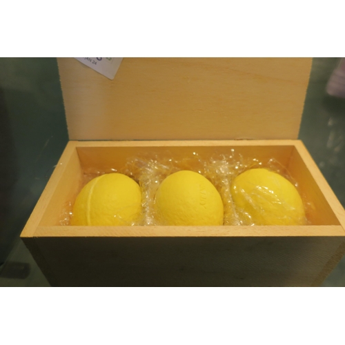 1383 - BRONNLEY LEMON HAND SOAPS IN PRESENTATION BOX